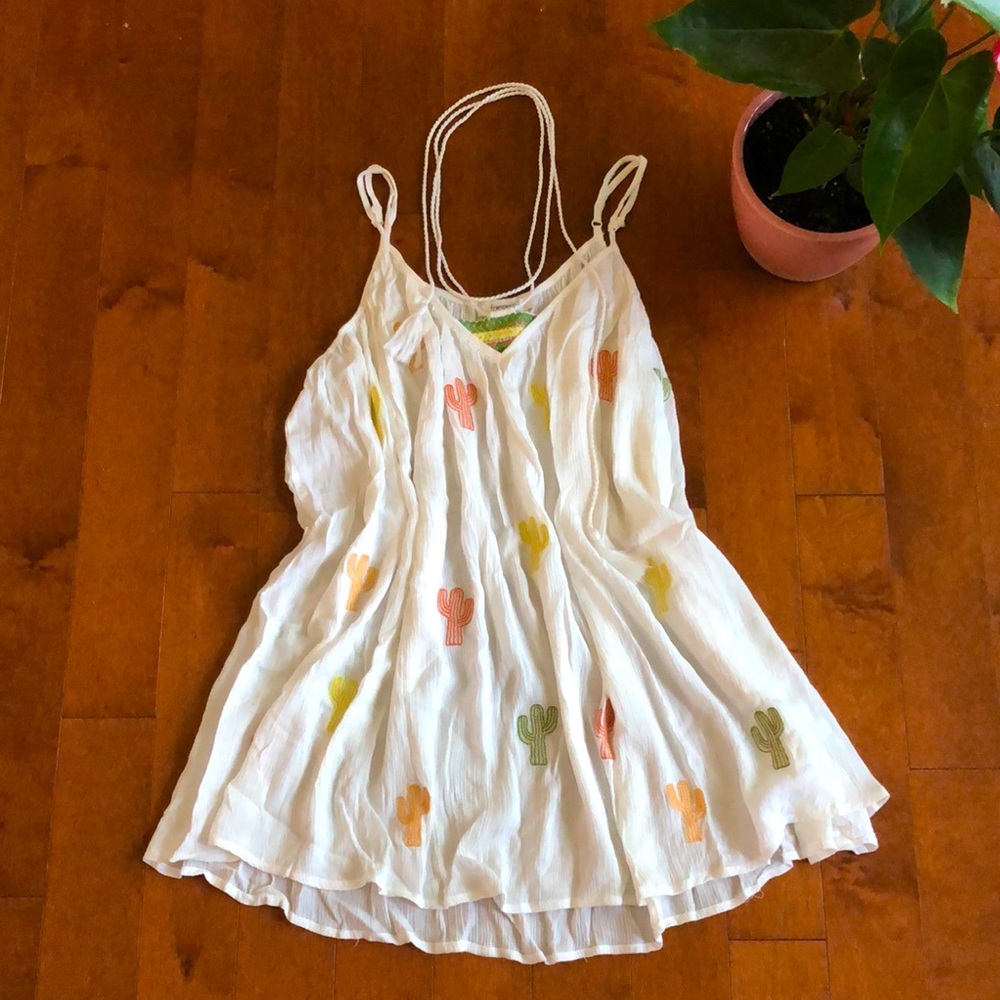 ✨🛍 2 for 25$ 🛍✨ Francesca Flowy Summer Top